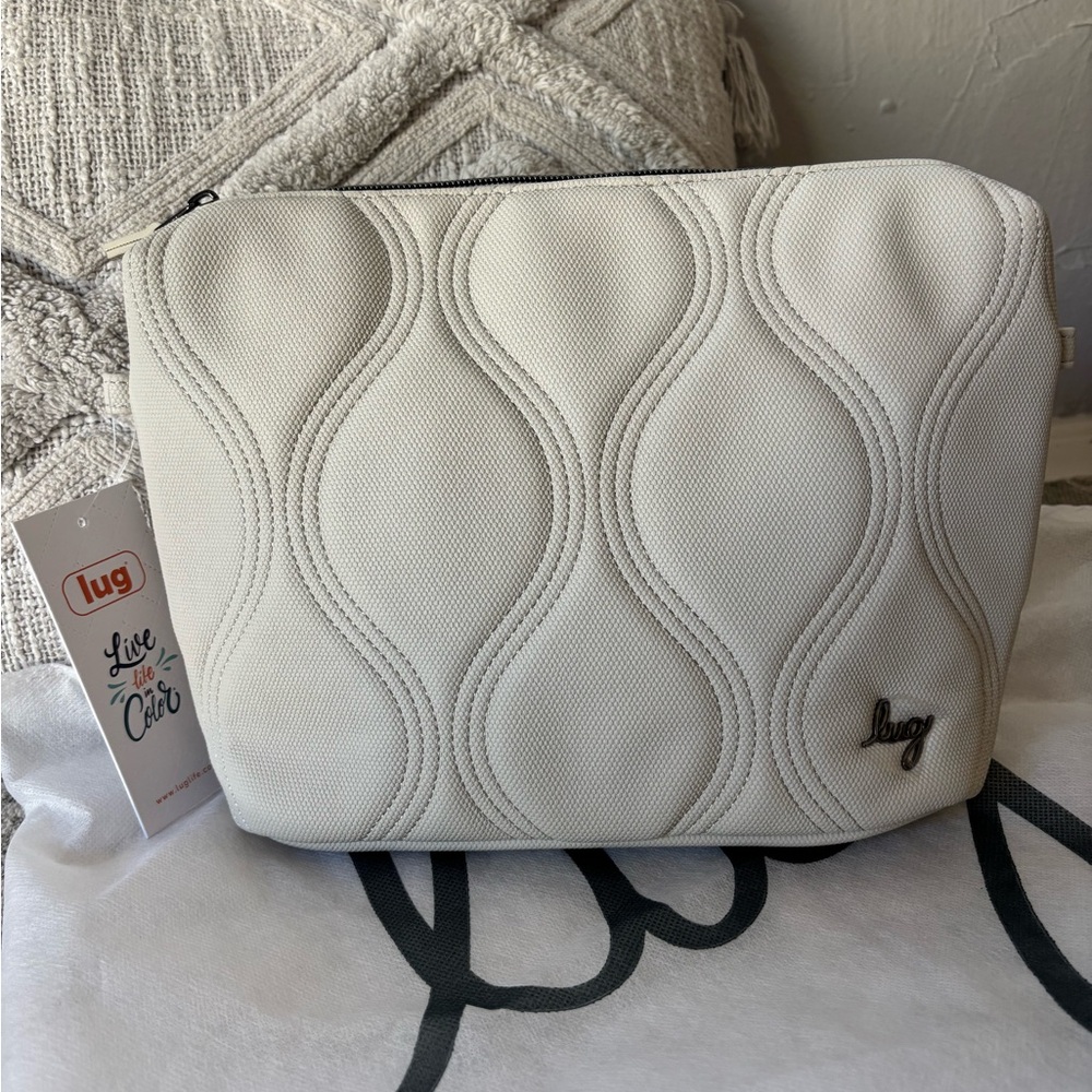 NWT Lug Volley zipper travel pouch